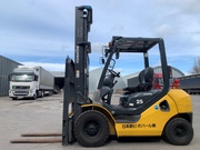 Вилочний автонавантажувач Komatsu,  з бічним зсувом та щоглою 4.5 метри